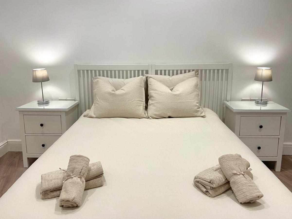 Modern City Centre Two Bedroom Windsor Apartment - Grand Central House Γιβραλτάρ Εξωτερικό φωτογραφία